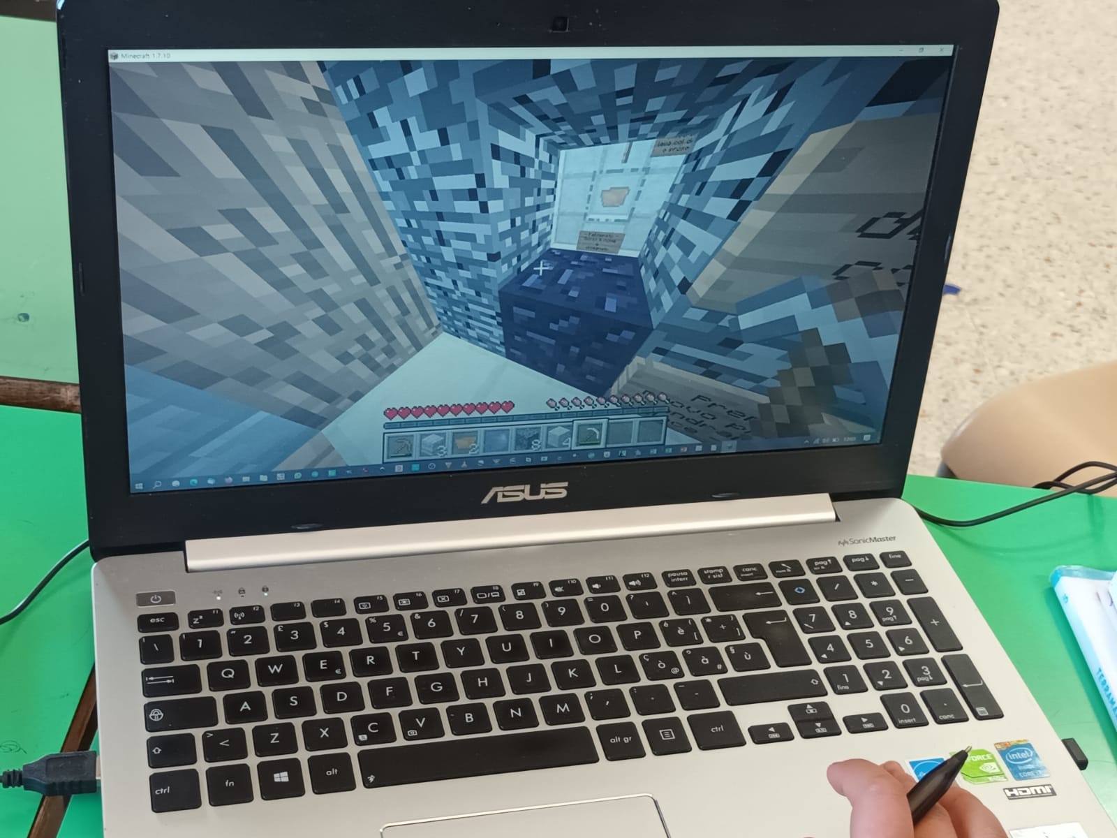 M come Minerali, Miniera e Minecraft