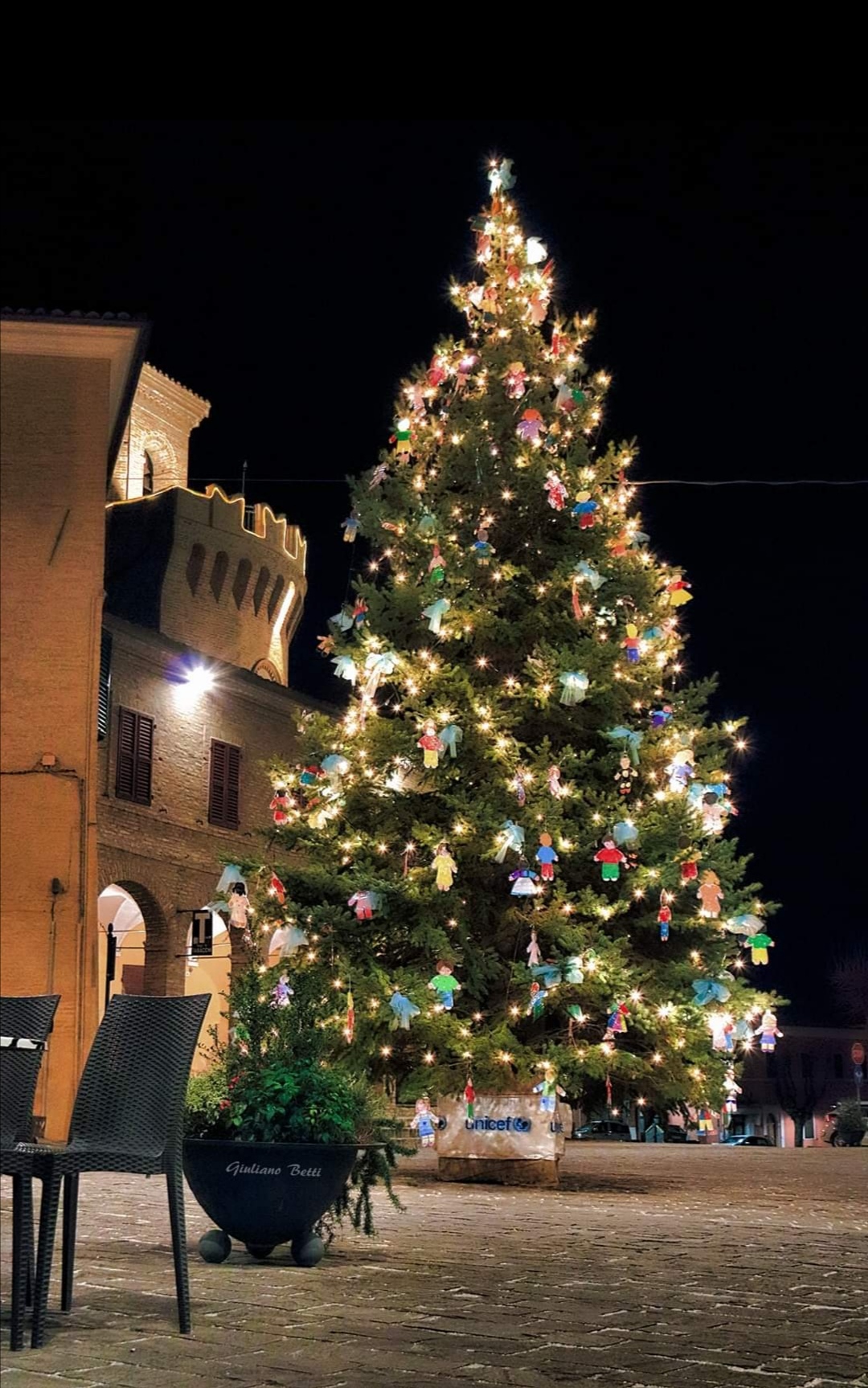 Immagini Natalizie Unicef.8 Dicembre 2019 Un Natale Azzurro Per Montecarotto