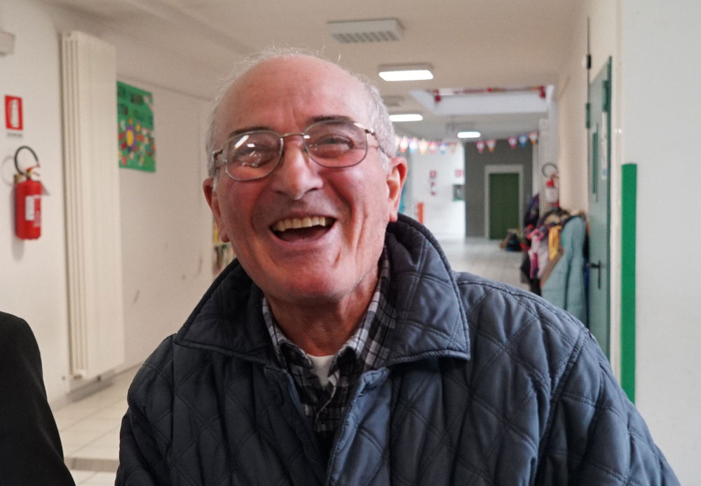 Il custode del campus scolastico sig. Giacani